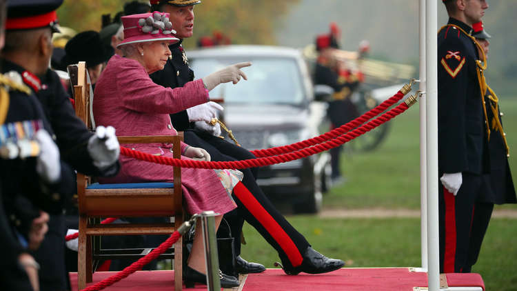 أوراق الجنة: فضيحة تهرب ضريبي تطال الملكة البريطانية