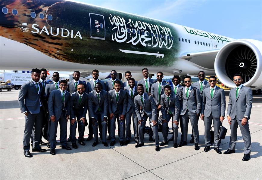 شاهد ...لقطات من مغادرة المنتخب السعودي إلى روسيا استعدادًا لكأس العالم2018.