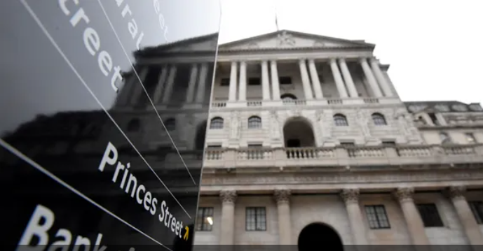 بنك إنجلترا يرفع الفائدة بأعلى وتيرة منذ 33 عاما لكبح التضخم