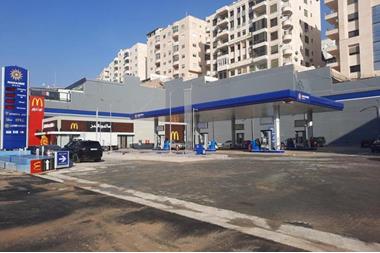 افتتاح محطة وقود جديدة في عمان تابعة لشركة المناصير للزيوت والمحروقات