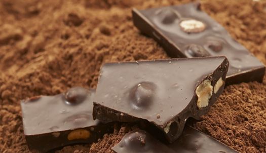 الشوكولاتة الداكنة.. 7 فوائد سحرية تغير حياتك وتقوي صحتك