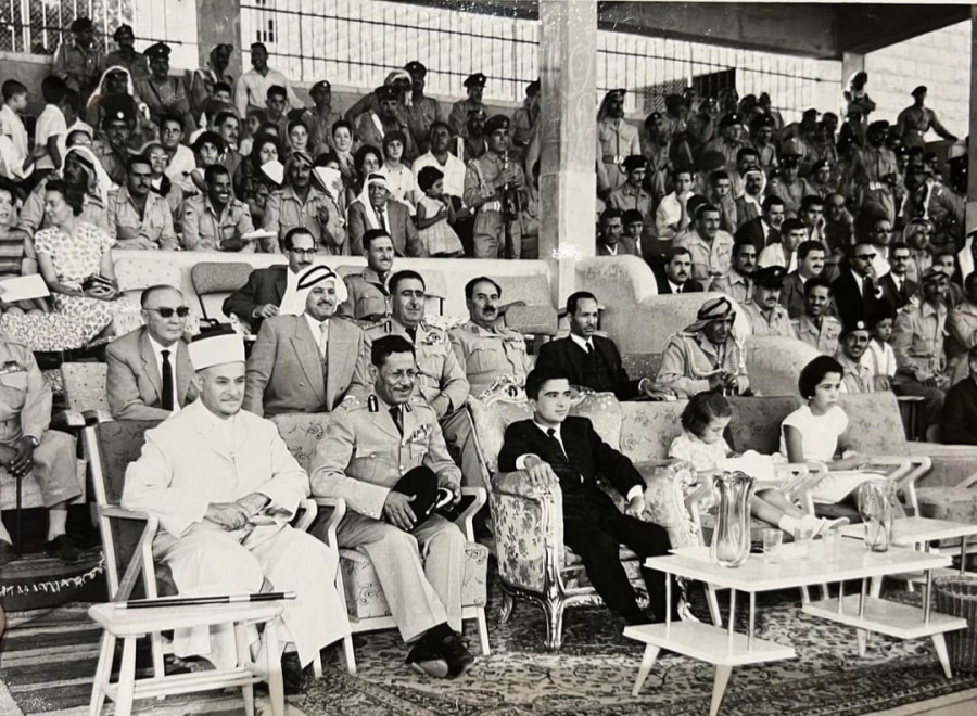 صورة من ذاكرة الوطن  الأمير الحسن والأميرة بسمة والأميرة عالية يتابعون مباراة كرة قدم في ملعب الكلية العلمية الإسلامية مطلع الستينيات