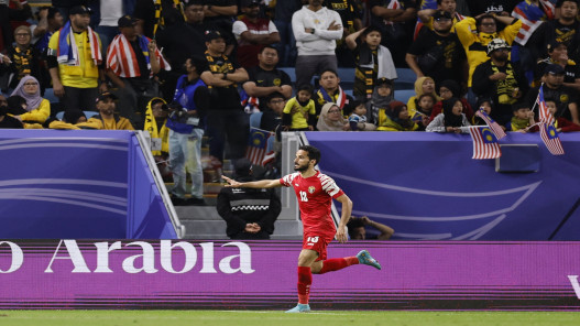 اختيار لاعب المنتخب الوطني محمود مرضي في تشكيلة الجولة الأولى في كأس آسيا