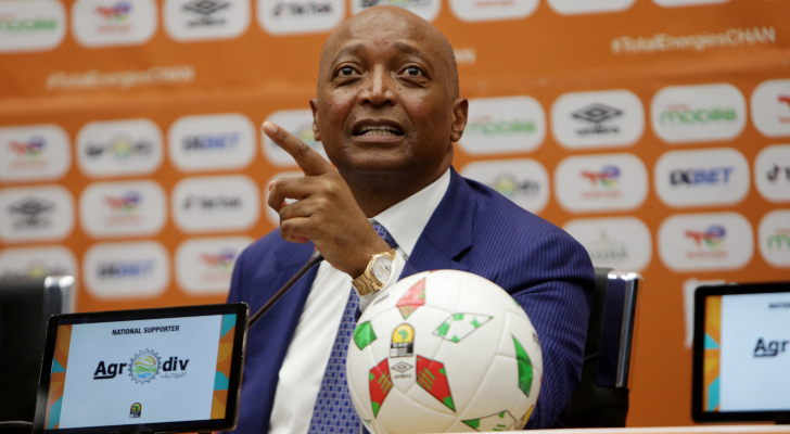 رئيس الاتحاد الأفريقي يرفض تحديد موعد إقامة كأس أمم أفريقيا المقبلة
