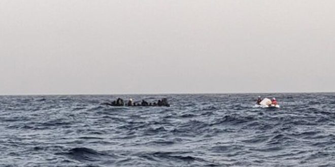 9 ضحايا على الأقل في غرق مركب يقل مهاجرين قرب جزيرة لامبيدوزا