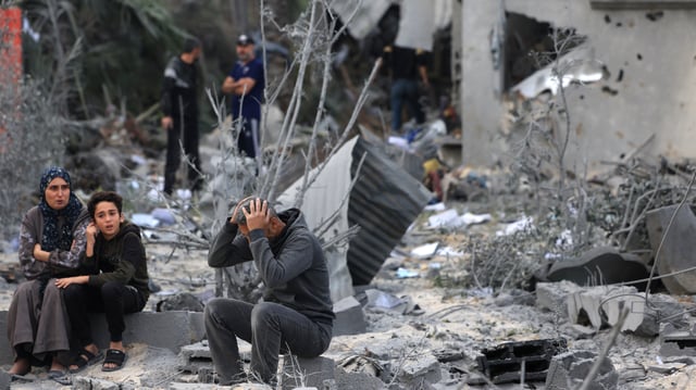 بلومبيرغ: حرب غزة فرصة مثالية لتفجير أزمتين مع إيران