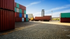 صادرات صناعة عمان تستعيد النمو وترتفع 2  بالثلث الأول