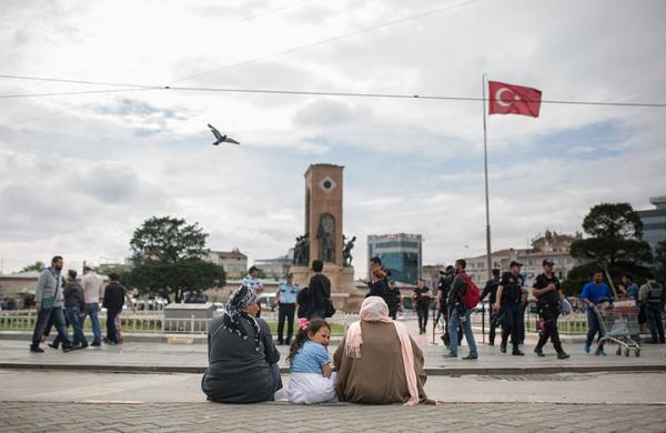 انخفاض الليرة ينعش سياحة الأردن لتركيا