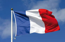 الرئيس الفرنسي يعلن إغلاق المدارس والجامعات لاحتواء انتشار فيروس كورونا