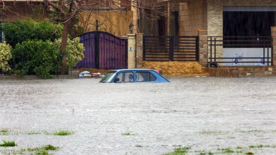 ارتفاع وفيات عاصفة التنين في مصر إلى 20 شخصاً