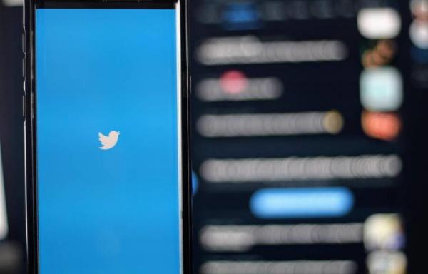 تويتر تطلق رسميا علامة التوثيق Twitter Blue باشتراك شهري أعلى لمستخدمي Apple