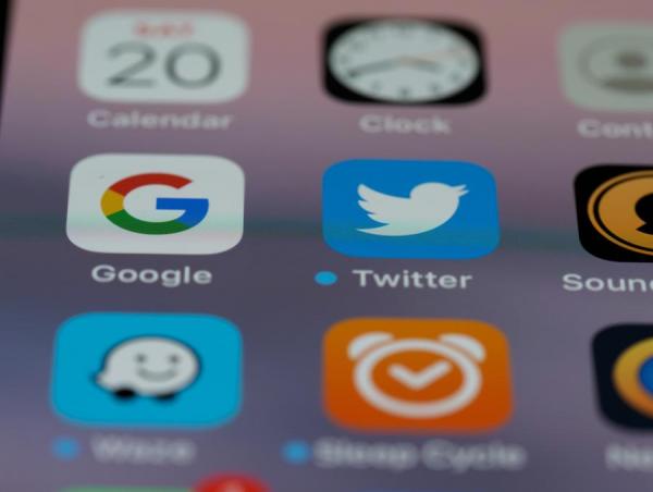تويتر تطلق خاصية جديدة تكشف عدد المشاهدات على التغريدات