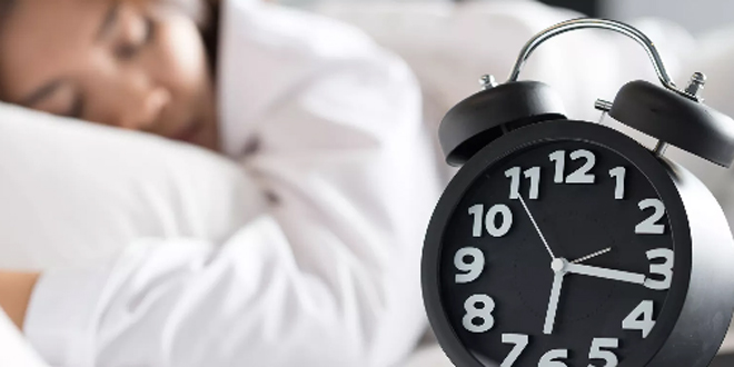 دراسة… أنماط النوم المضطربة مرتبطة بأمراض القلب والأوعية الدموية