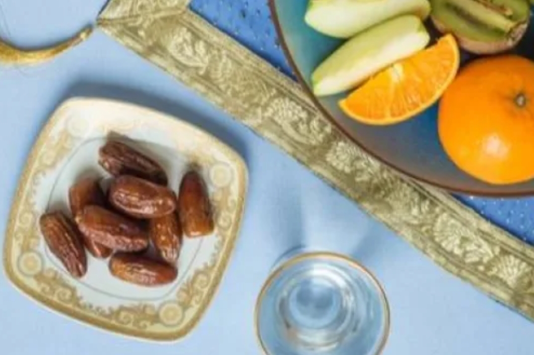 لتجنب العطش في رمضان.. الصحة السعودية  تنصح بتناول هذه الأطعمة