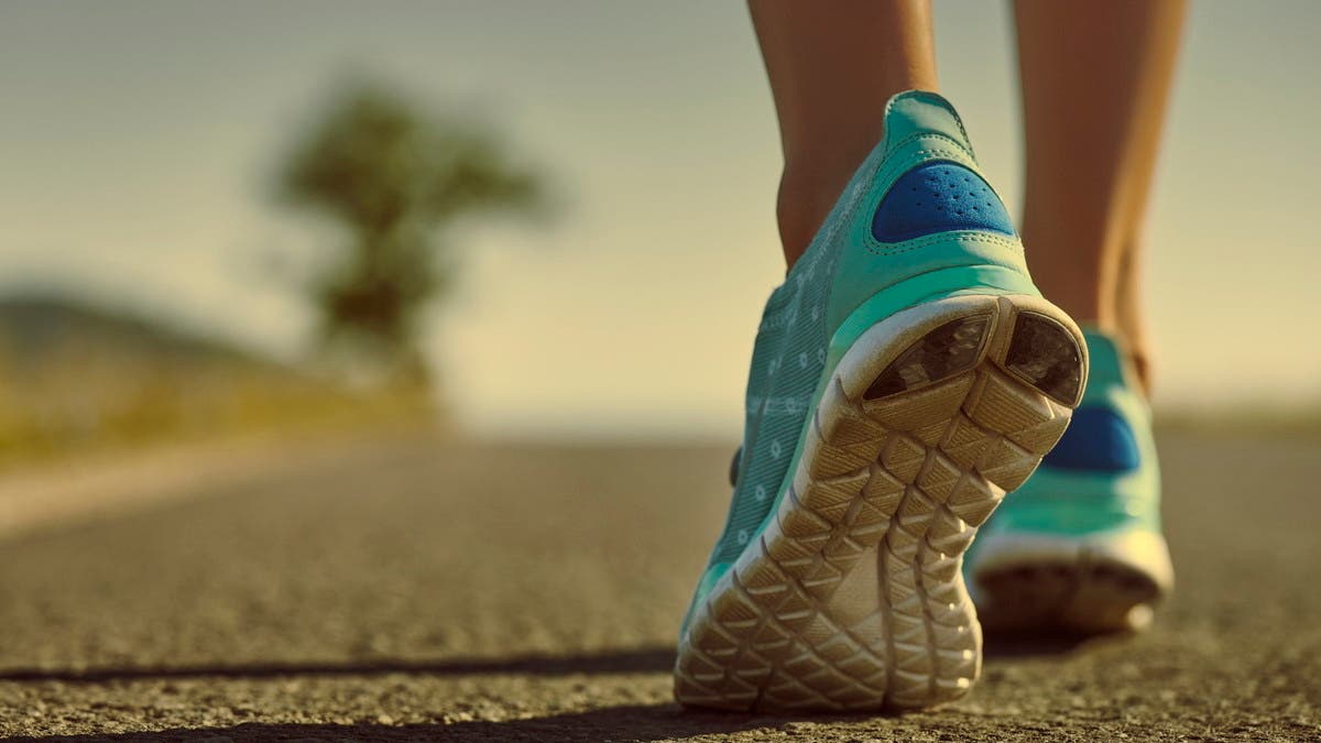 رياضة المشي  لمدة 6 دقائق  تساعد في تحسين مستويات الذاكرة والإدراك لدى مرضى القلب.