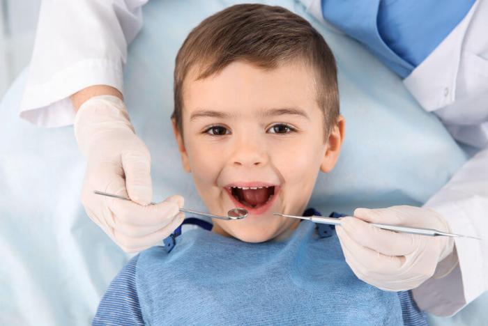 علامات مبكرة لتسوس الأسنان عند الأطفال