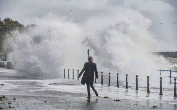 إلغاء وتأجيل رحلات جوية في بريطانيا وايرلندا جراء عاصفة