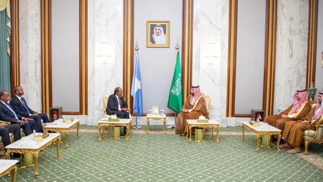 السعودية تؤكد الحرص على وحدة الصومال واستقراره