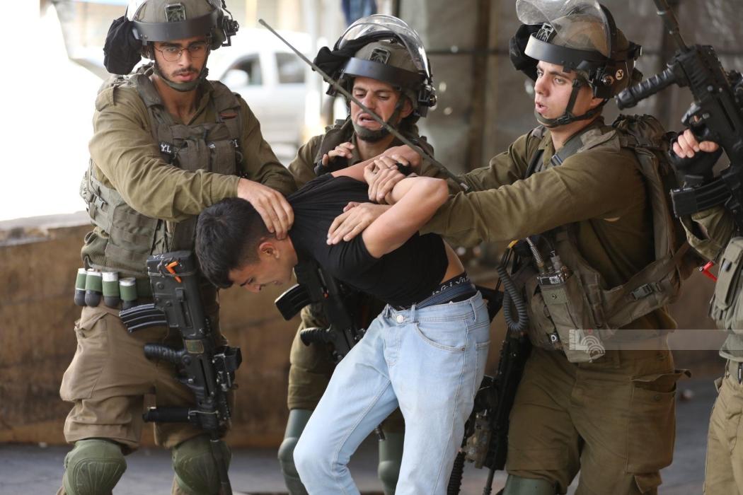 الاحتلال يعتقل 35 فلسطينياُ بالضفة والقدس