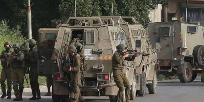 إصابة فلسطينيين اثنين خلال اقتحام قوات الاحتلال مخيم بلاطة