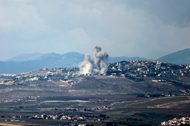 الجيش الإسرائيلي يعلن إصابة 4 جنود في انفجار داخل لبنان