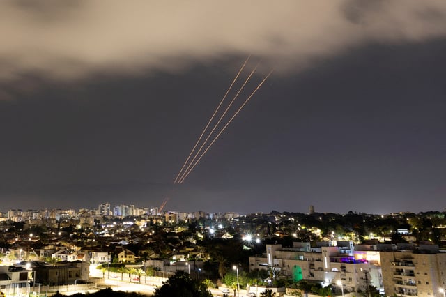 مسؤولان: إسرائيل تؤجل عملية رفح للرد على الهجوم الإيراني