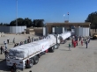 30 شاحنة تحمل 100 طن مساعدات تدخل معبر رفح لقطاع غزة