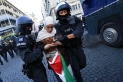 الشرطة الألمانية تعتدي على مشاركين بمظاهرة لوقف الحرب في غزة