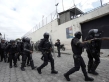 رئيس الإكوادور يعلن حالة الطوارئ في خمس مقاطعات لمواجهة عنف العصابات